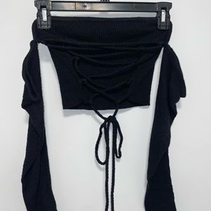 Black long sleeve crop top